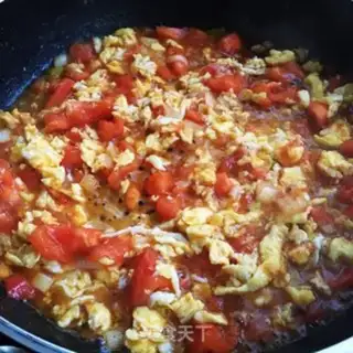Make Tomato eggs. Noodles step 4