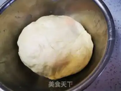 Make Tore bread with your hands step 3