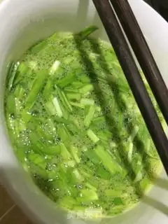 Make Garlic fried eggs step 2
