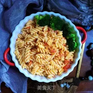 Make Tomato eggs. Noodles step 8