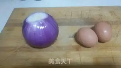 Make Onion fried eggs step 0