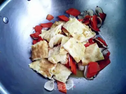 Make Fried eggs step 8