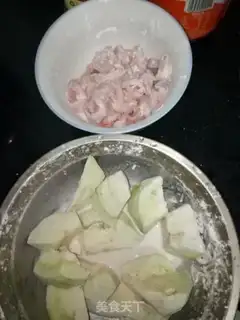 Make Meatloaf and eggplant step 0