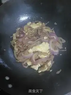 Make Onion fried eggs step 6
