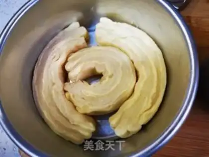 Make Tore bread with your hands step 12