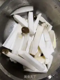 Make The almond mushrooms step 1