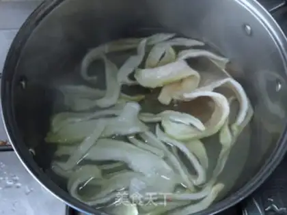 Make Lily
