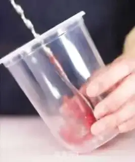 Make Strawberry dirty fresh cow milk step 0