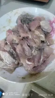 Make Fry onions for black fish step 0