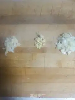 Make Sour noodle with mushroom sauce step 1