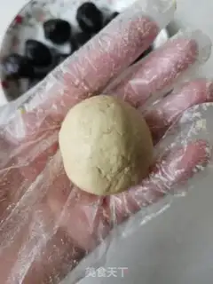 Make Sticky bean buns step 3