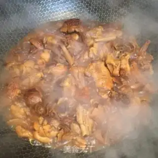 Make Qi-su, burn the chicken leg step 5