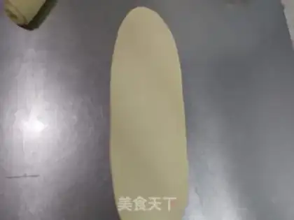 Make Milky hands tore toast step 7
