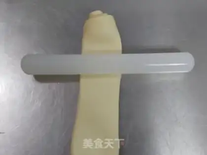 Make Milky hands tore toast step 9