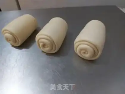 Make Milky hands tore toast step 10