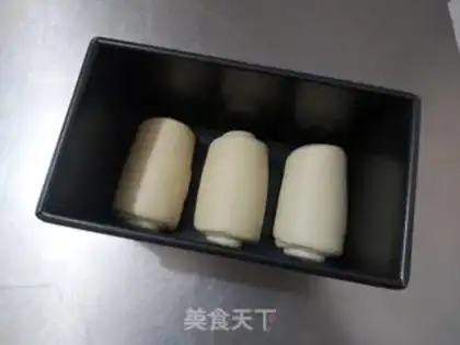 Make Milky hands tore toast step 11