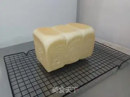 Make Milky hands tore toast step 14