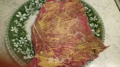 Make Red beef rolls step 1