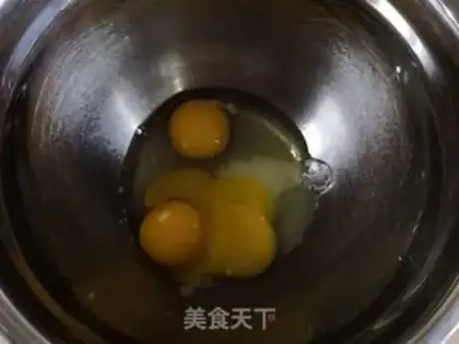 Make Eggs step 0