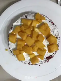 Make Mango with cream chocolate cake step 21