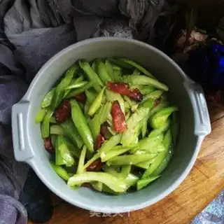 Make Weenie fried celery step 7