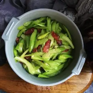 Make Weenie fried celery step 8