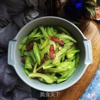 Make Weenie fried celery step 9