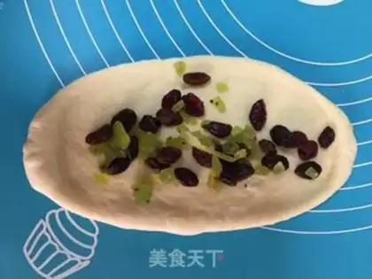 Make Porridge pineapple buns step 10