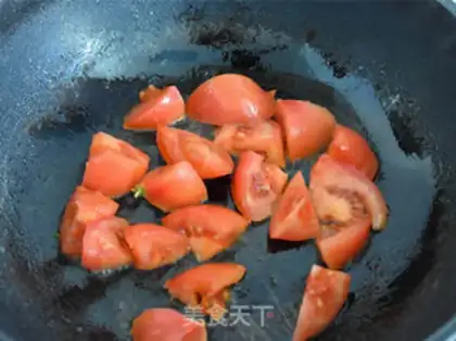 Make Black garlic tomato beef soup step 4