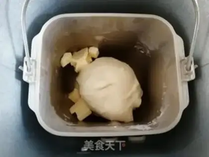 Make Cinnamon dry toast step 1