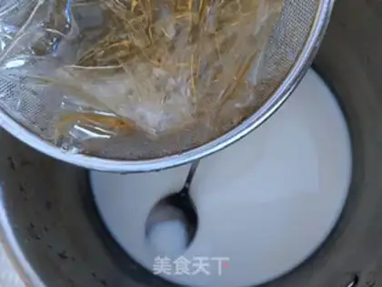 Make Flamingo mousse cake step 5