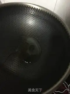 Make Fried double yellow goose eggs step 4