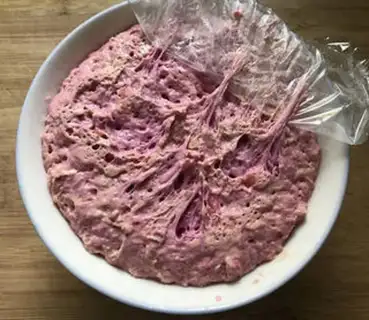 Make A black malt toast with a flamingo step 1