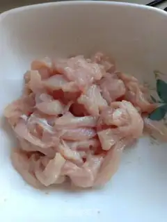 Make Five-coloured chicken silk-covered rice step 1