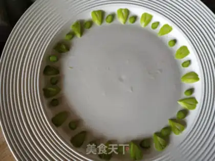 Make The lilies step 5