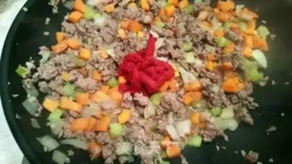 Make Tomato sauce pasta step 7
