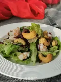 Make Red coconut cashew salad step 6