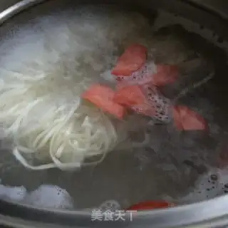 Make Sour shrimp noodles step 2