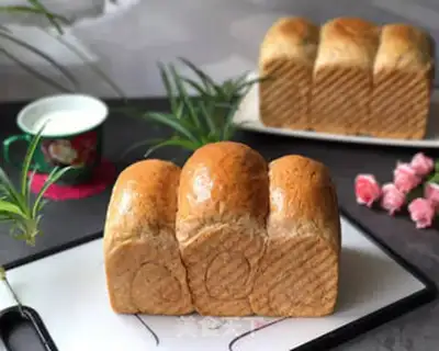 Make A black malt toast with a flamingo step 14