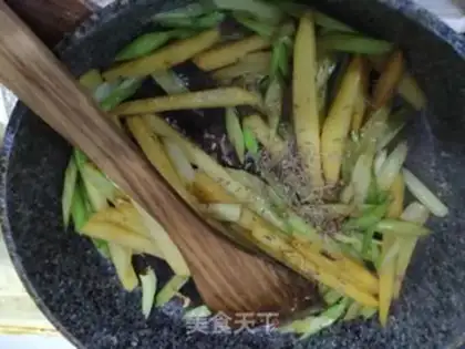 Make Celery potatoes step 7