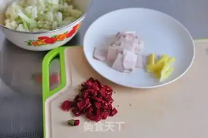 Make Spicy flowers step 2