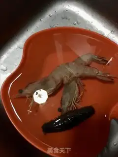Make Porridge of sea cucumber shrimp step 1