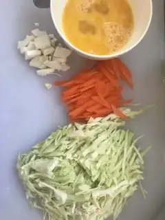 Make Eggs and buns step 1