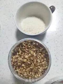 Make Pumpkin coconut ball step 2