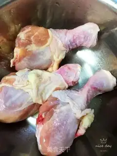 Make Black pepper potato chicken step 0