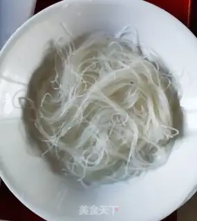 Make A garlic fan with a back shrimp step 1