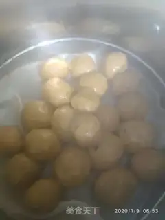 Make Pumpkin coconut ball step 9