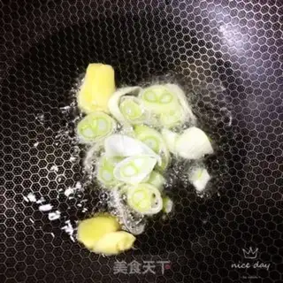 Make Black pepper potato chicken step 5
