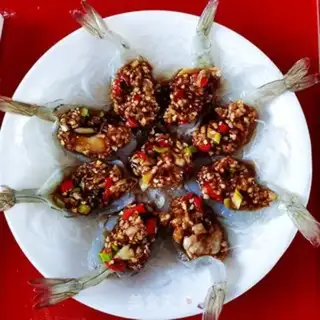Make A garlic fan with a back shrimp step 4