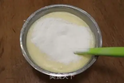 Make SpongeBob cake step 3